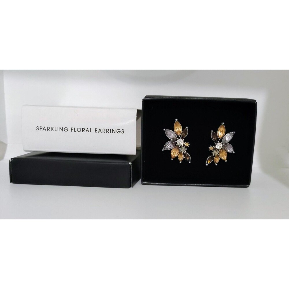 Vintage Avon Sparkling Floral Earrings Crystal Flower Stud 2010 Fashion Earrings